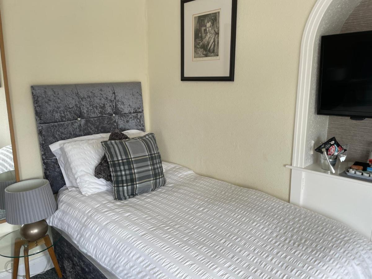Beechwood Ensuite Guest House Ayr Exteriör bild